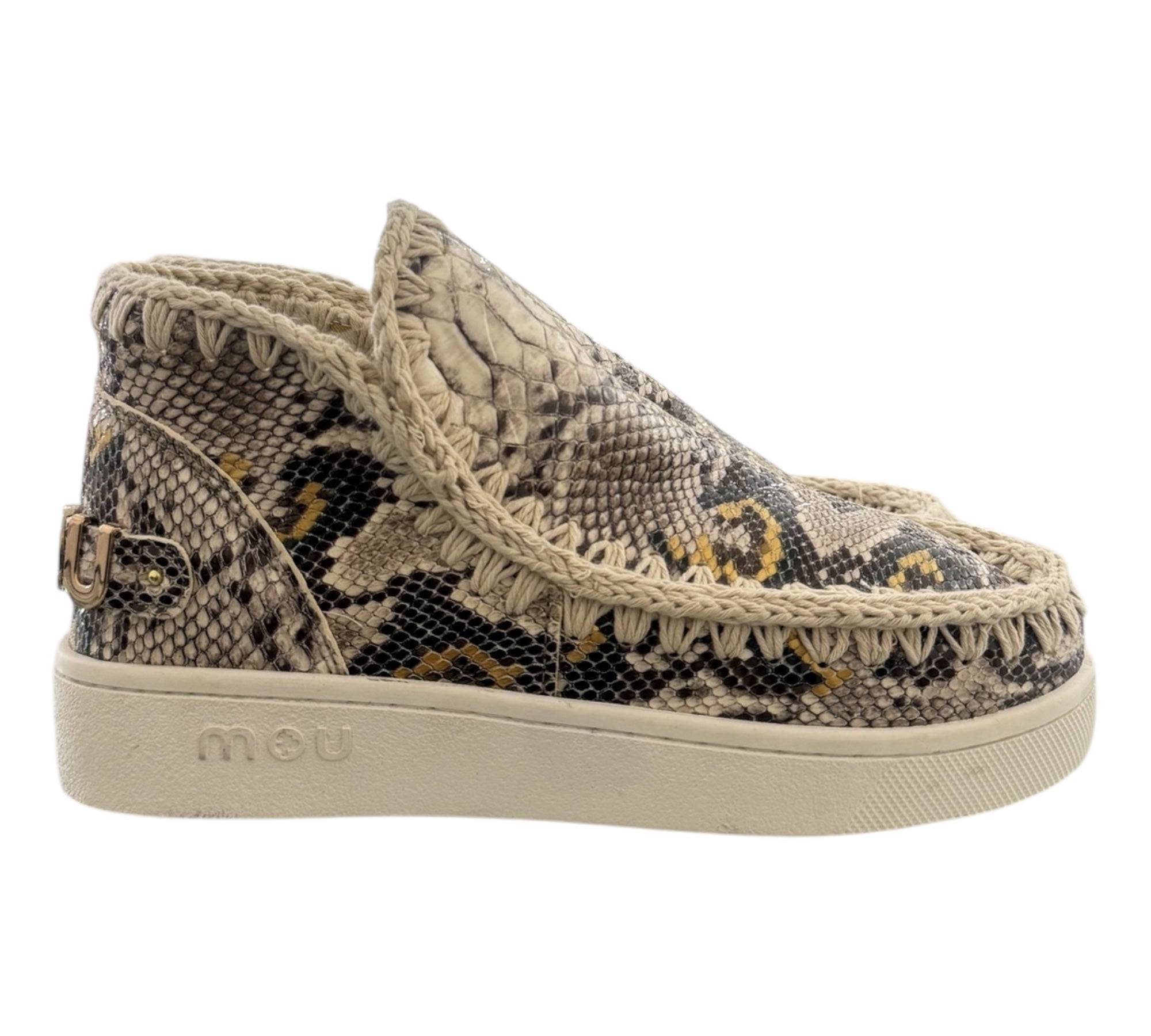 MU.SW211001C rksna- MOU- Eskimo Sneakers