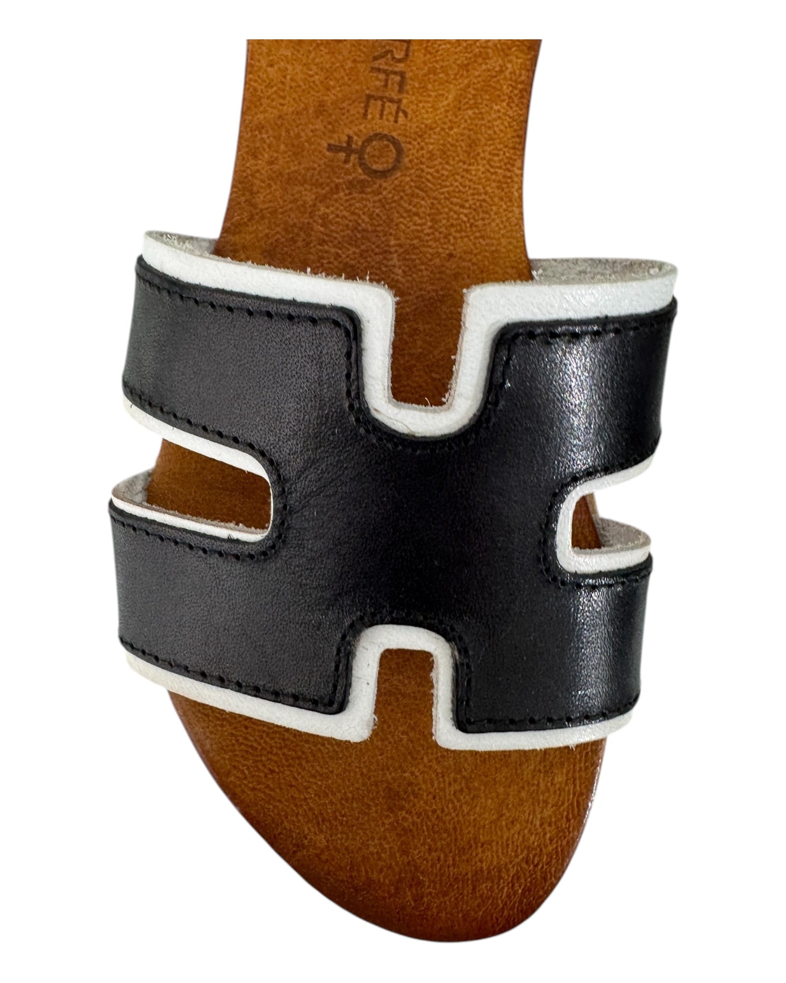 E45-049Bn/nr - Flat - Sandalo