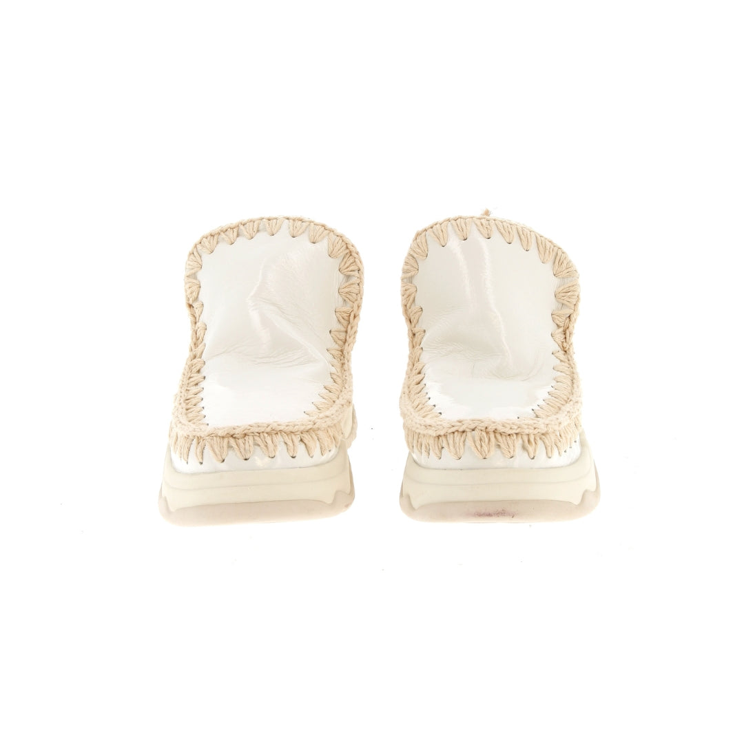MU.SW201012C - MOU - Eskimo trainer
