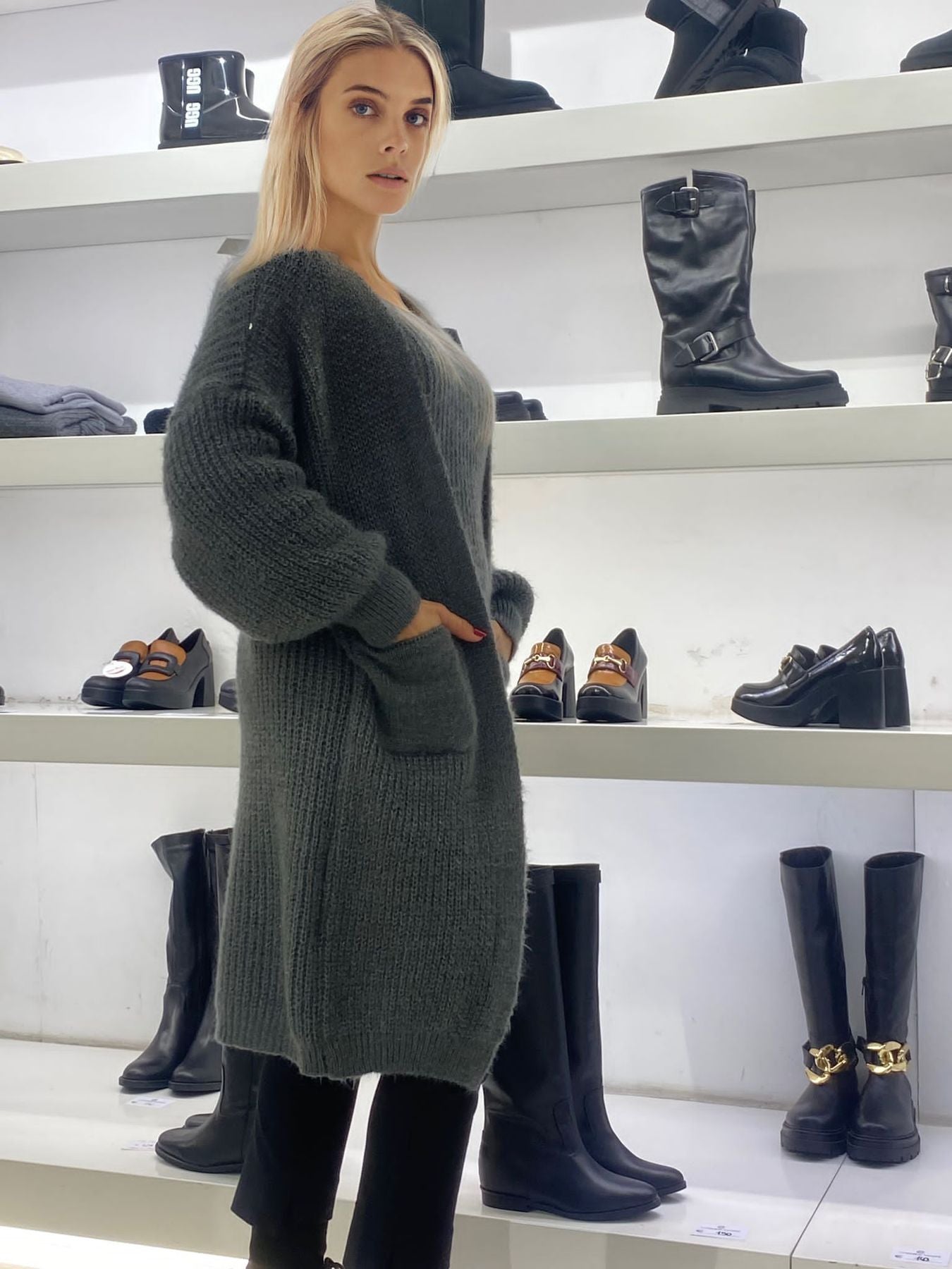 XML2880 - Cardigan
